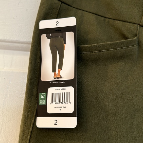 NWT BANANA REPUBLIC SLIM STRAGHT CROPPED PANTS in OLIVE NIGHT (3N4) Color - Picture 9 of 9